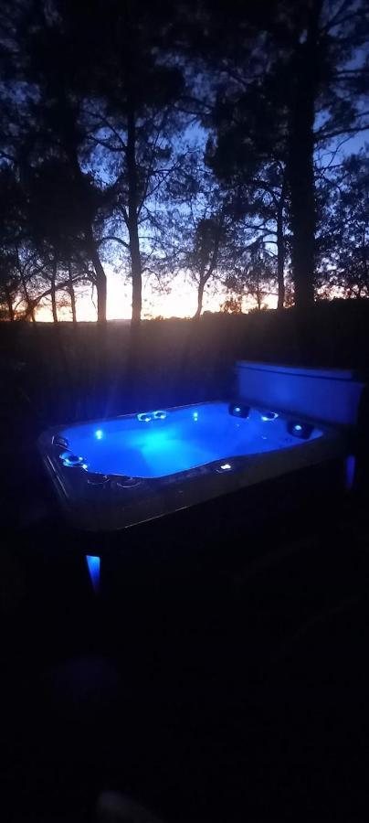 Gite Avec Spa Jacuzzi Au Coeur De Provence Cote D'Azur Saint-Antonin-du-Var エクステリア 写真